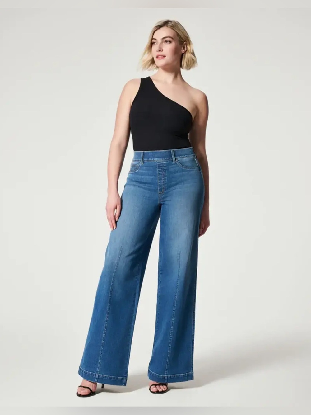 SPANX Seamed Front Wide-Leg Pull-On Jeans in Medium Blue Wash - Sz Large